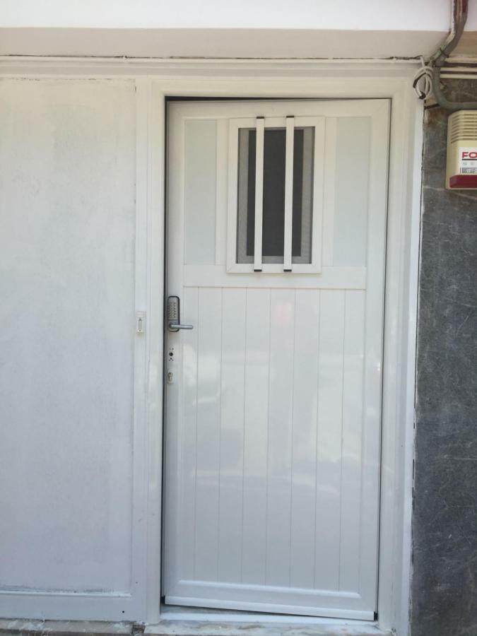 Loutraki Hostel ภายนอก รูปภาพ