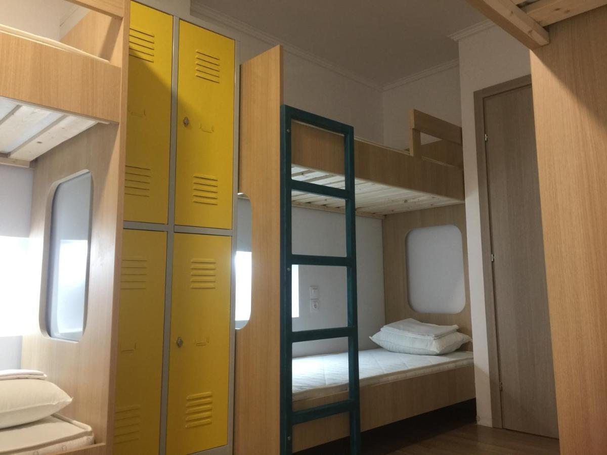 Loutraki Hostel ภายนอก รูปภาพ